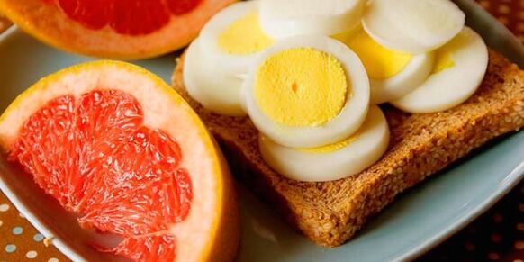 Αυγά και γκρέιπφρουτ για απώλεια βάρους